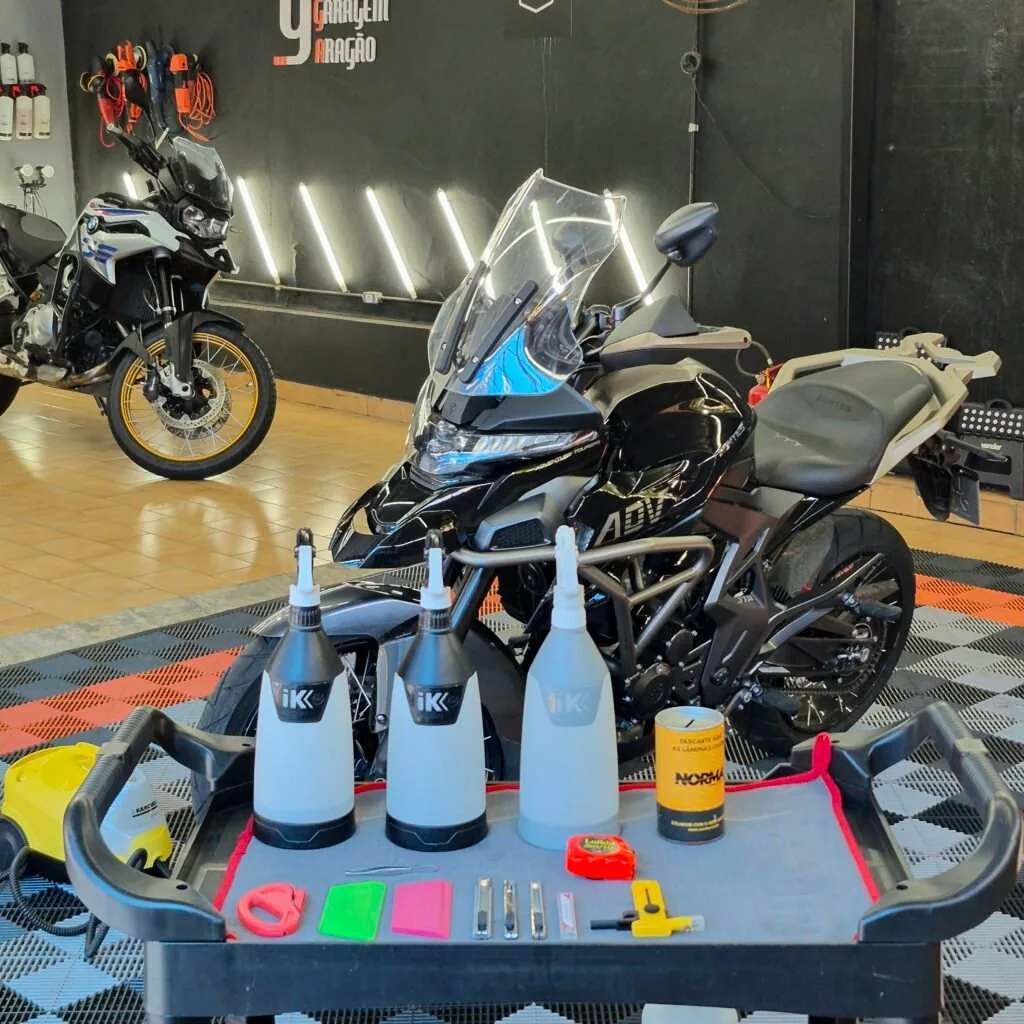 Aplicação de PPF em moto premium
